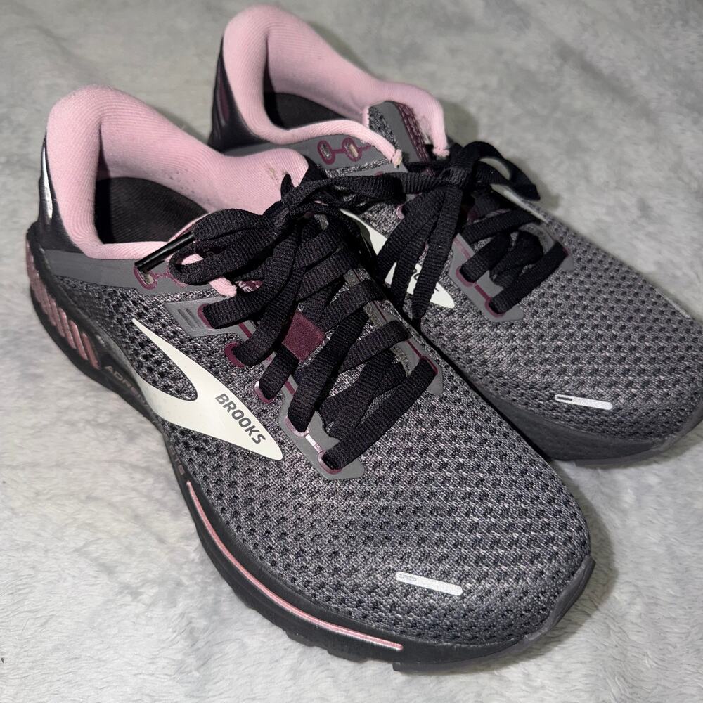Brooks Adrenaline GTS Gray Pink Women’s Running Shoes Size 6.5